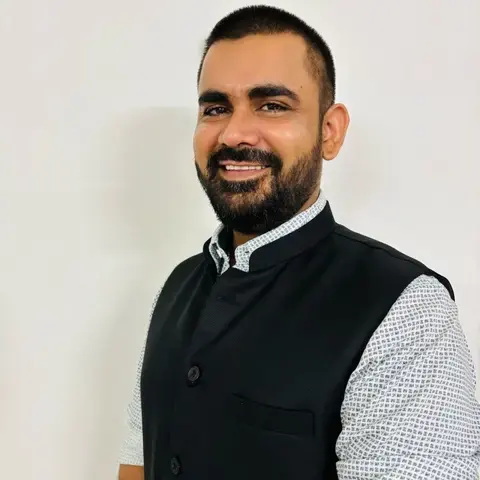 Dr. Thakur Sudesh
